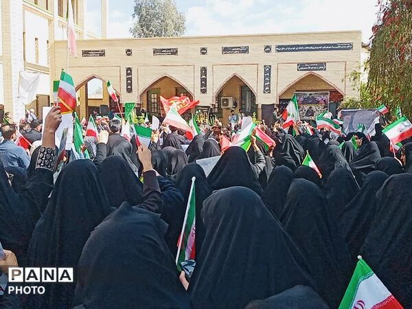پیمان معلمان جیرفت با رهبر جدید