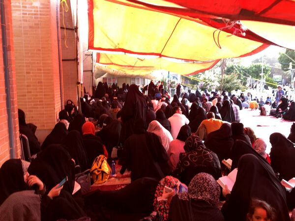 برپایی مراسم دعای عرفه در گلستان شهدای اصفهان