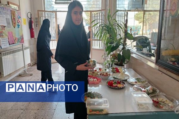 روز جهانی تخم مرغ در دبیرستان شهید مجید دهنوی نیشابور