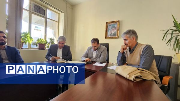 نشست قائم‌مقام سازمان دانش‌آموزی با دانش‌آموز خبرنگاران پانا کهگیلویه و بویراحمد