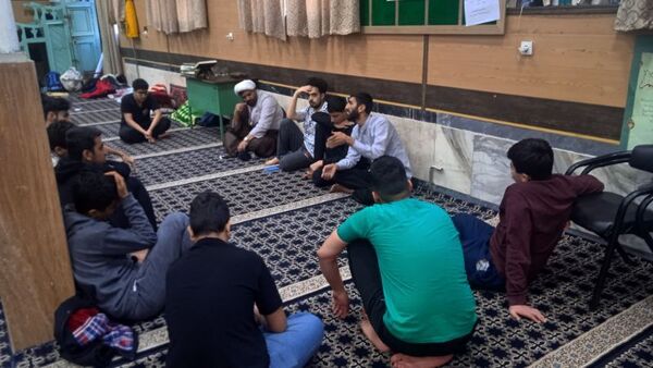 اعتکاف دانش‌آموزان پسر در شهرستان فاروج 