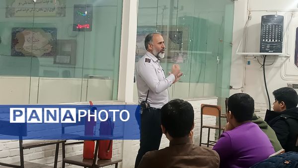 برگزاری کلاس پدافند غیر عامل ویژه پایه‌های دهم دبیرستان شاهد ابوذر غفاری نیشابور