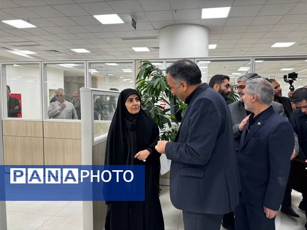 بازدید وزیر راه و شهرسازی از روند خدمات‌رسانی زائران در ایام پایانی دهه صفر