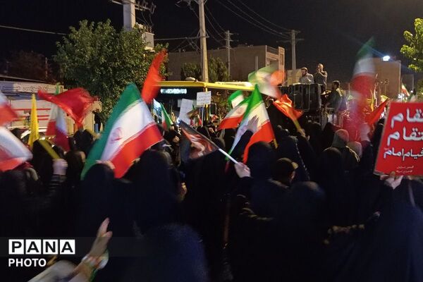 شور و حماسه مردمی در شهرستان قرچک در تجمعات مردمی