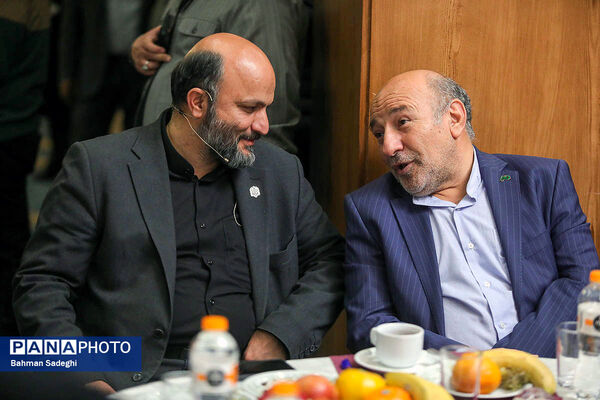 گردهمایی ورزشکاران در پویش ملی «به‌ساز مدرسه بساز مدرسه»