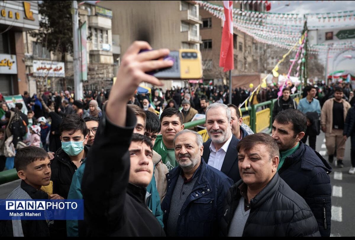 راهپیمایی شگفت انگیز، سلفی‌های نوجوانانه و کلی خاطره