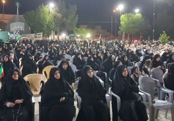 اجتماع مردم در حسینیه بقیه الله اعظم سرچشمه زارچ 