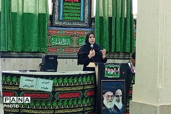 جلسه مشاوره خانواده ویژه اولیاء در هنرستان مجتمع فنی تهران بهارستان دو