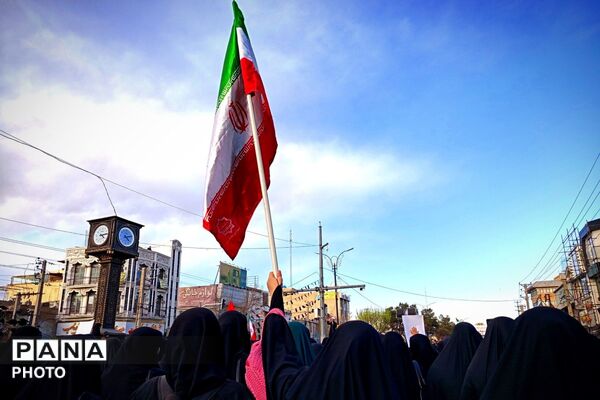 اجتماع مردم رباط‌کریم در سوگواری رهبر معظم انقلاب