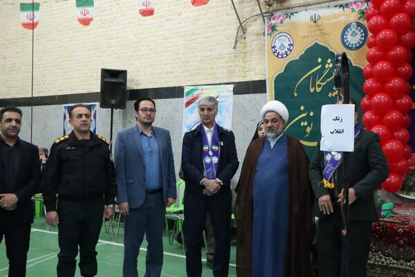  همایش «یاوران انقلاب، پیشتازان مقاومت» در دلیجان همزمان با آغاز دهه فجر