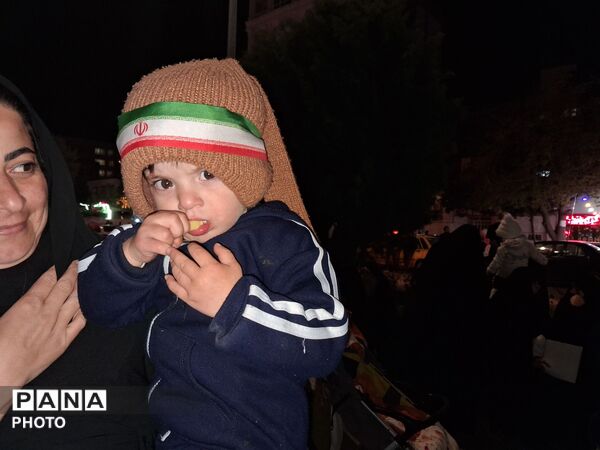 سربازان دهه نودی در قلب میدان 