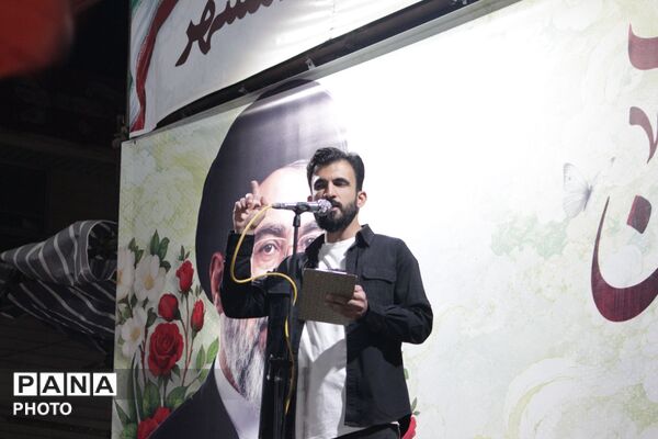 عبور از صدمین شب حضور