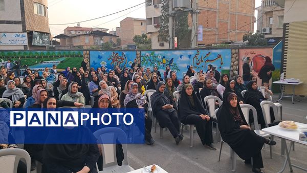 گرامیداشت هفته پیوند اولیا و مربیان در دبیرستان بهار آزادی قائمشهر