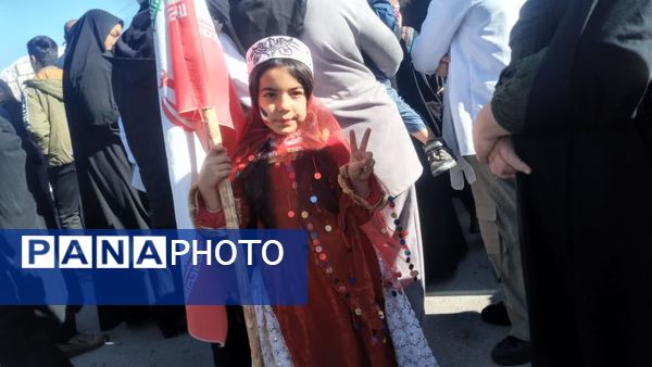 حضور پرشور مردم یاسوج در راهپیمایی ۲۲ بهمن