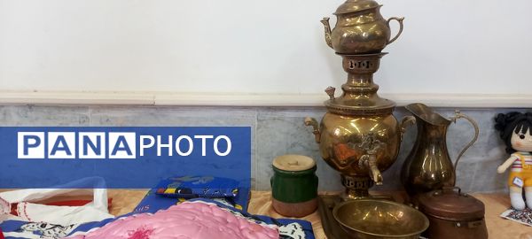 نمایشگاه دست‌سازه‌ها به‌مناسبت دهه فجر در شهر سپیددشت