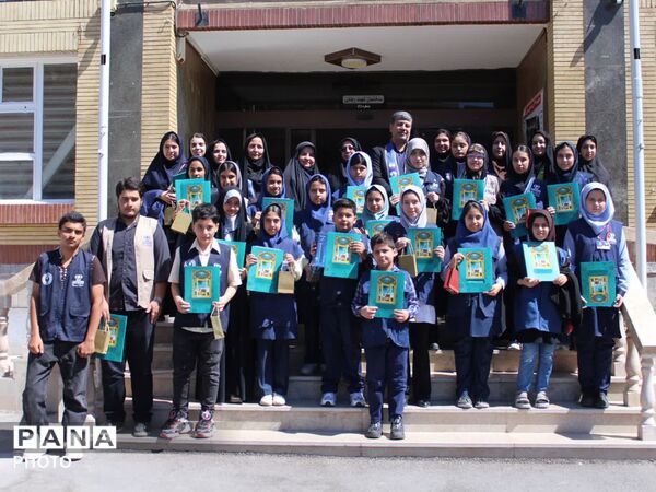 آیین تجلیل از راویان فردای ایران