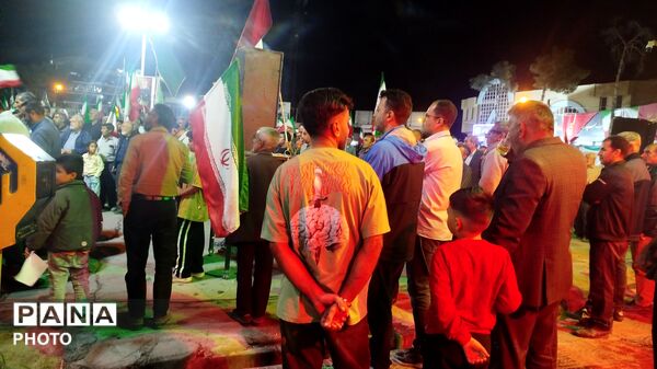 فیروزآباد وفادار به رهبر شهید