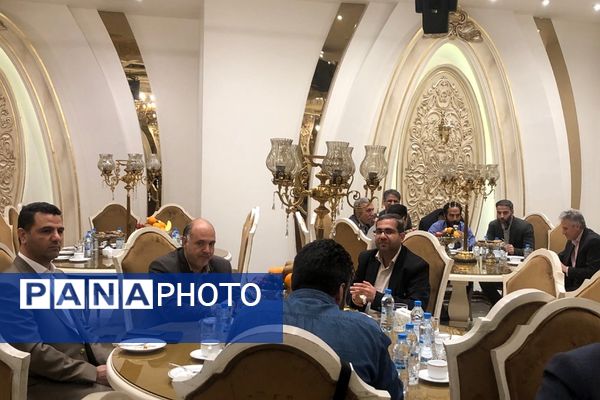 مراسم تقدیر از فرهنگیان نمونه در ناحیه 2 شهرری 