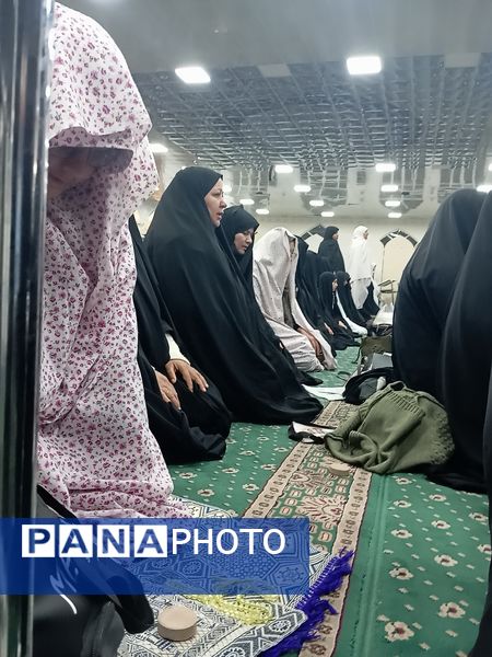 نماز جماعت همزمان با شب لیلة الرغائب در شهرستان کاشمر 