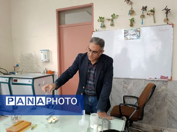 کلاس های آموزشی و آمادگی جشنواره نوجوانان خوارزمی در پژوهشسرا فرهنگ ورامین