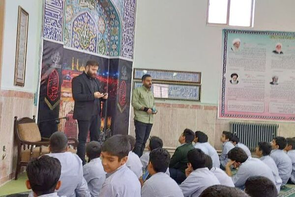 طنین «یا فاطمه(س)» در مدرسه شهید چمران