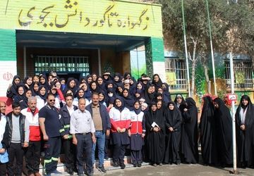 مراسم مانور سراسری زلزله در آموزشگاه نوشین بختیاری جوادآباد