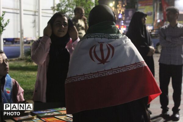 حضور چشمگیر دانش آموزان و فرهنگیان در موکب شهدای دانش آموز ورامین