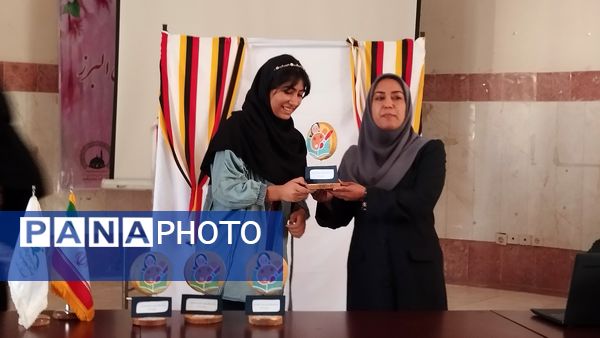 برگزاری اردوی فرهنگی، هنری و استانی دختران البرز در اردوگاه فاطمه الزهرا ماهدشت 