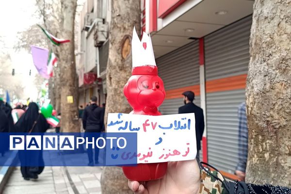 حضور گسترده مردم شهرستان شهید پرور شهرستان شهریار در راهپیمایی ۲۲ بهمن