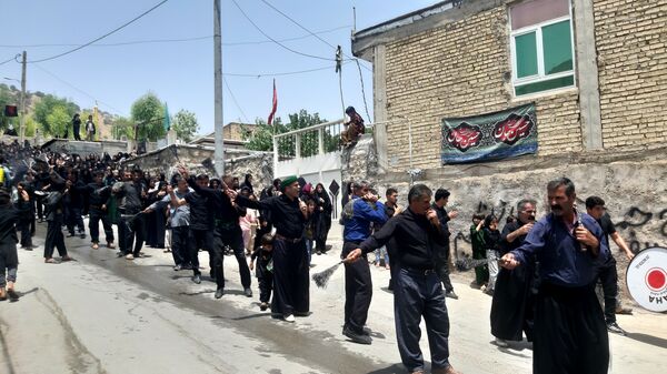 عزاداران حسینی، خیابان‌ها را غرق لبیک یا حسین کردند