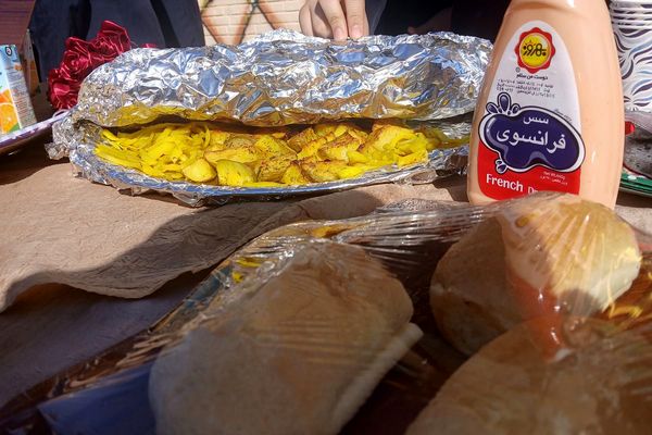 بازارچه کارآفرینی در دبیرستان حجاب