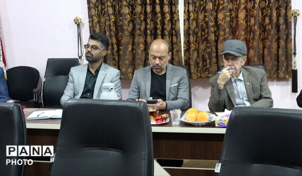نشست شورای آموزش‌وپرورش در گلوکاه