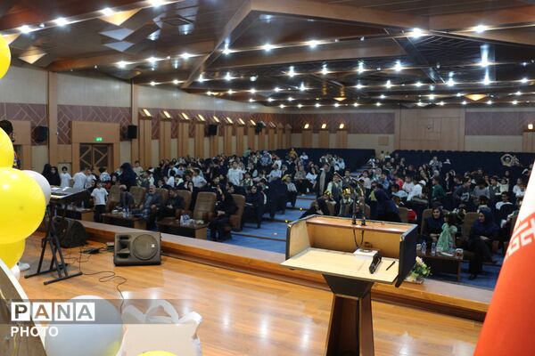 جشن شکوفه‌ها در مدارس سما؛ آغاز سال تحصیلی با یاد شهدای دانش‌آموز
