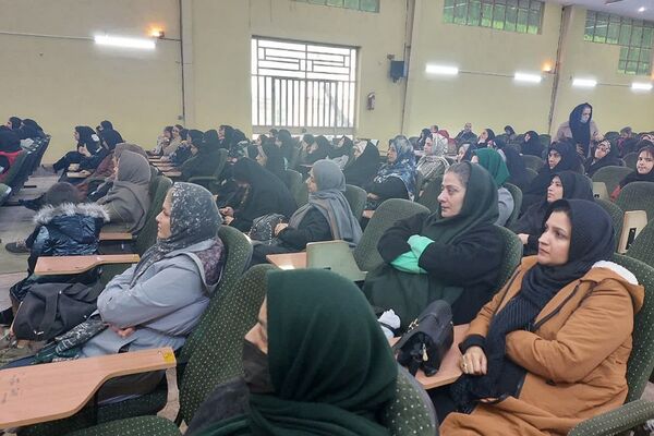 برگزاری جلسه توجیهی آسیب‌های اجتماعی در دبیرستان فتح المبین ناحیه دو شهرری 
