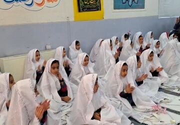 آغاز بهار بندگی دختران نه ساله همزمان با ولادت سیدالساجدین؛حضرت علی بن الحسین در شهرضا