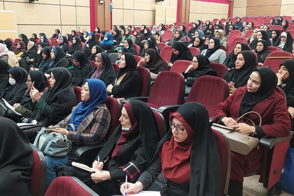 برگزاری کارگاه آموزشی بازی و یادگیری مختص آموزگاران مقطع ابتدایی شهریار