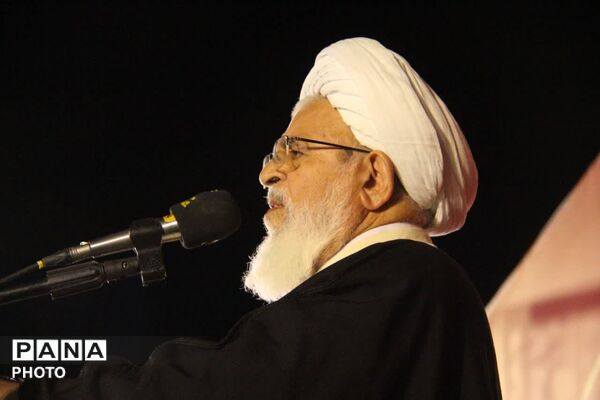 یادبود شهیده دانش آموز تیارا صادقی در پایگاه انقلاب یزد
