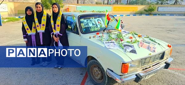 وقتی مدرسه صحنه انقلاب شد؛ زنگی که با سرود و افتخار نواخته شد