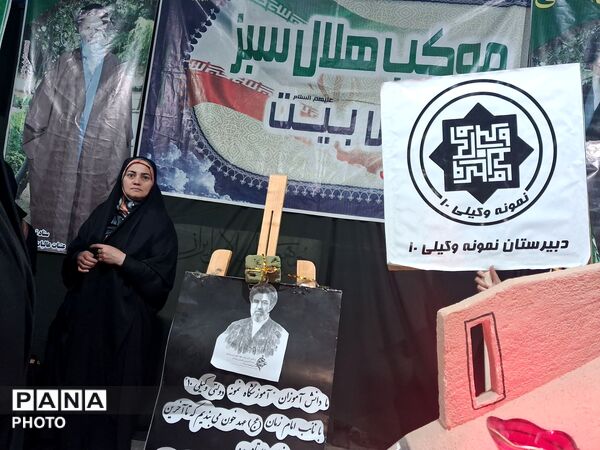 موکب فرهنگی دبیرستان نمونه وکیلی ۱۰ در حسینیه فضل نیشابور