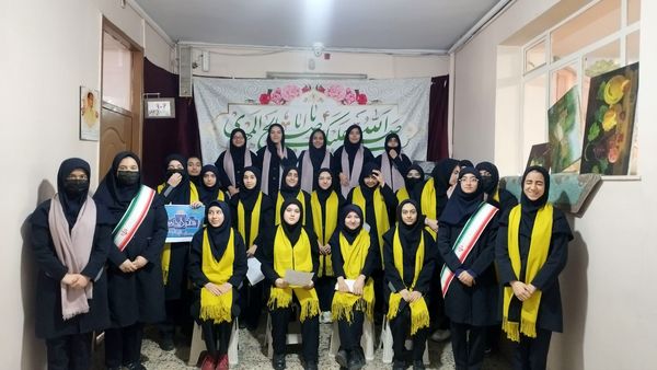 زنگ انقلاب در دبیرستان شاهد تکتم نواخته شد