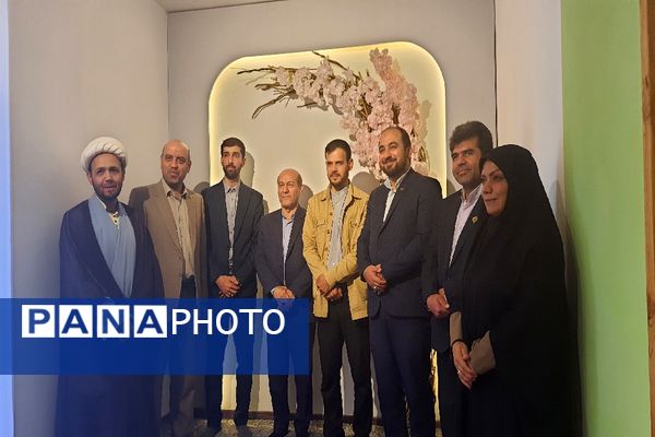 افتتاحیه کافه دخترونه در کانون فرهنگی پانزده خرداد مشهد