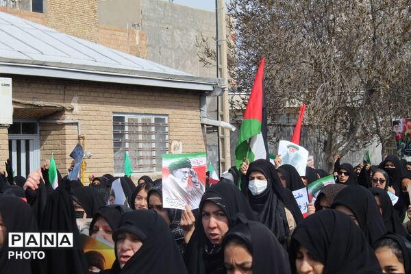 مردم فاروج باری دیگر در روز قدس حماسه آفریدند 