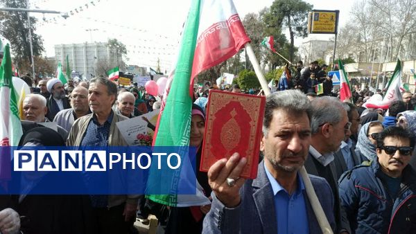 راهپیمایی 22 بهمن در شیراز برنامه دشمن را برچید