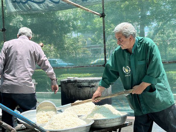 سفره غذای ۴۰ هزار نفری عید غدیر در مشهد برپا شد