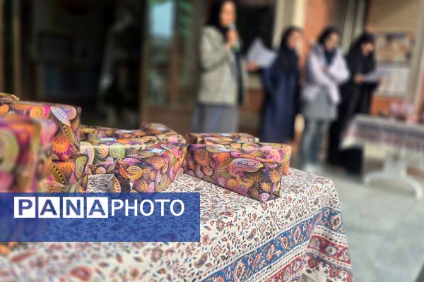 هفته فرهنگی و هنری «ماها» در دبیرستان فرزانگان۱