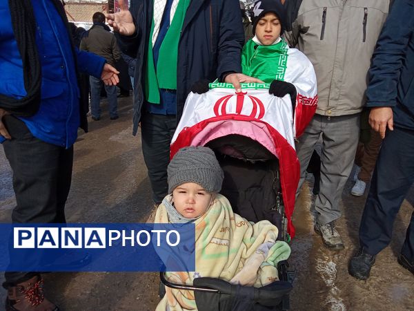 برگزاری راهپیمایی ۲۲ بهمن ماه در شهرستان نیشابور 