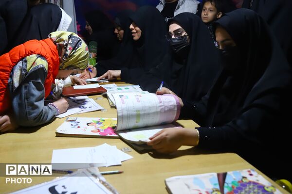 همبستگی «آموزش و پرورش ناحیه ۵ تبریز» در گرامیداشت یاد رهبر شهید