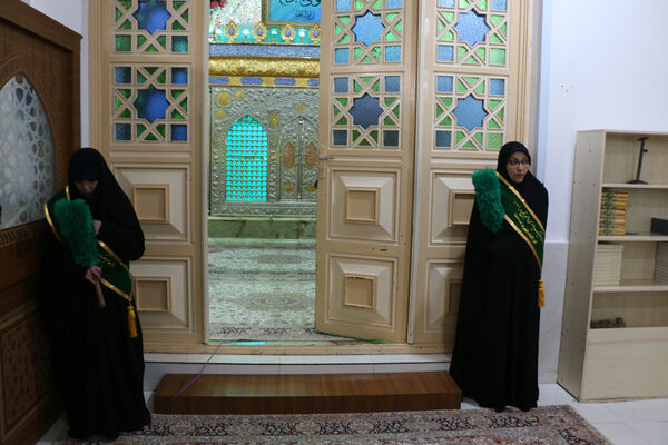 محفل دانش‌آموزی انس با قرآن در آستان مقدس چهل اختران قم
