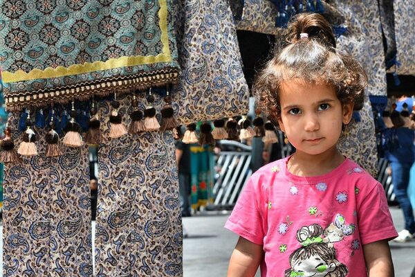 پرچم‌های عزا بر فراز حرم امام رضا(ع)