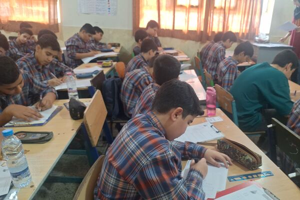 آغاز آزمون هماهنگ پایه ششم ناحیه ۳ شیراز 